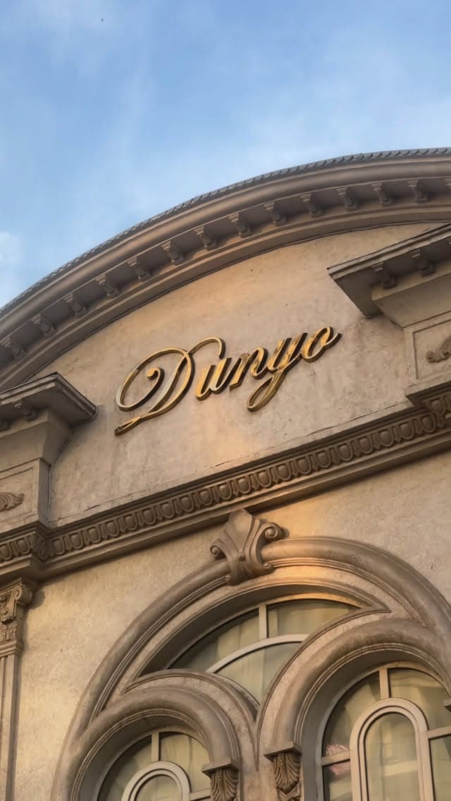 Dunyo Saroyi