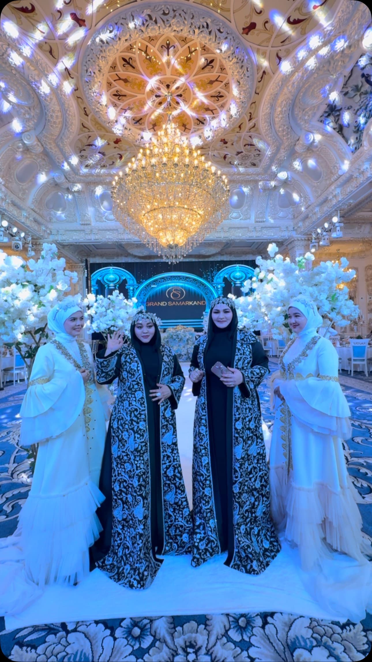 Mohidil Group Ansambl