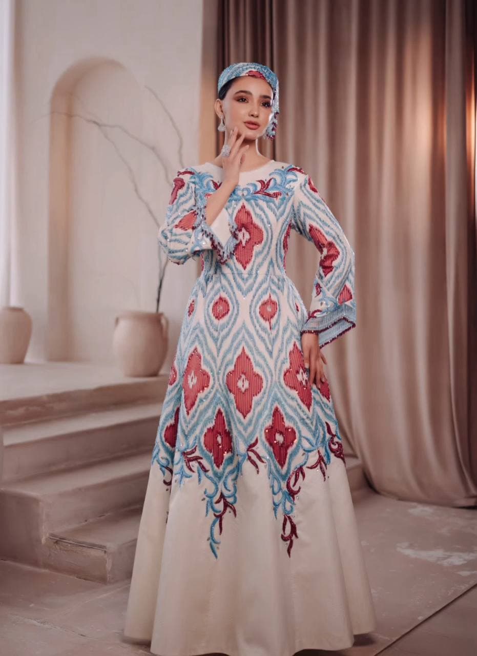 Zilola_Dressmaker