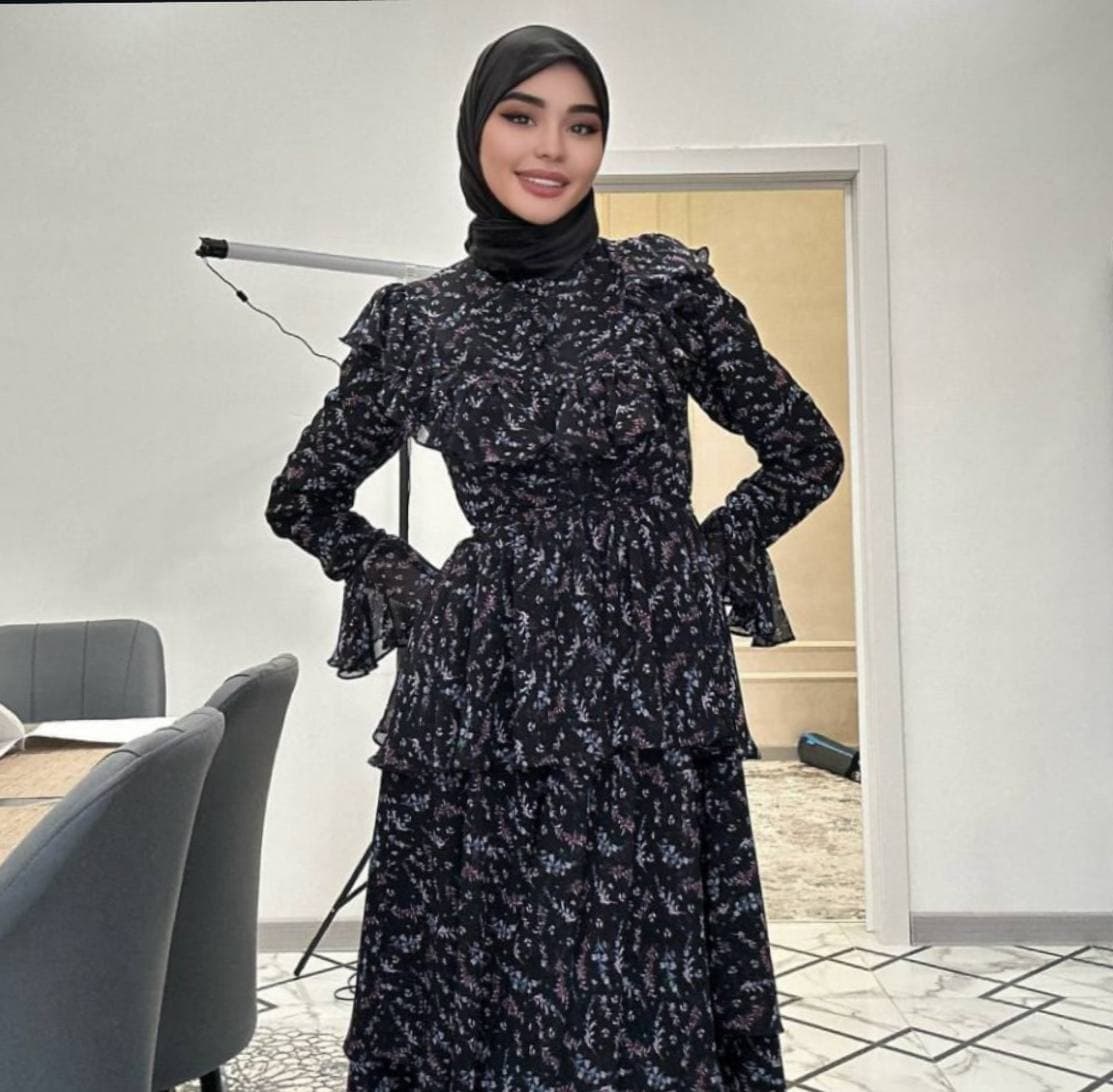 Robiya Akhmedova Dizayner